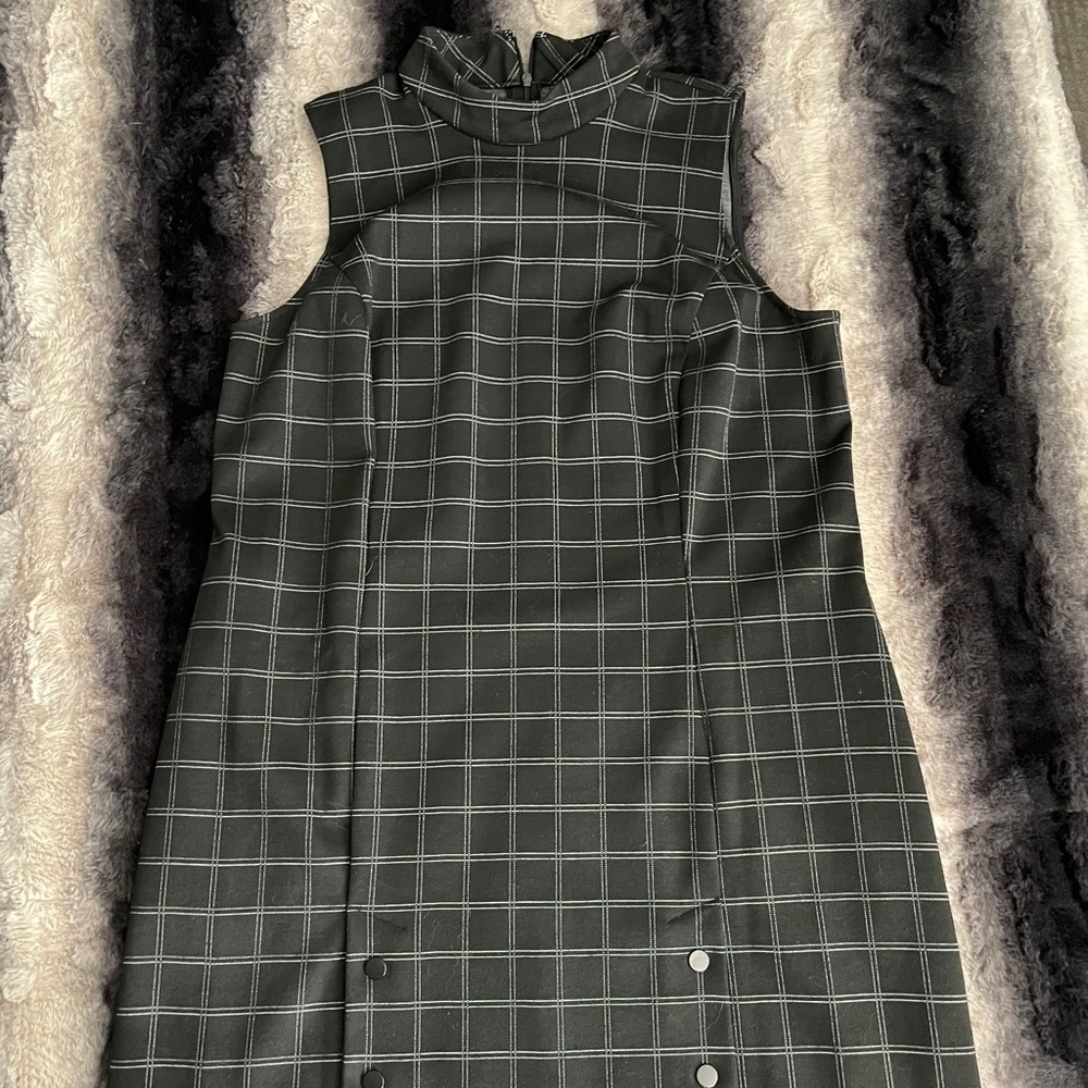 APT dress offers welcomed